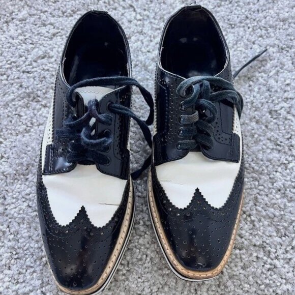 Prada Women's Platform Leather Oxfords - Size 36 - Picture 9 of 11